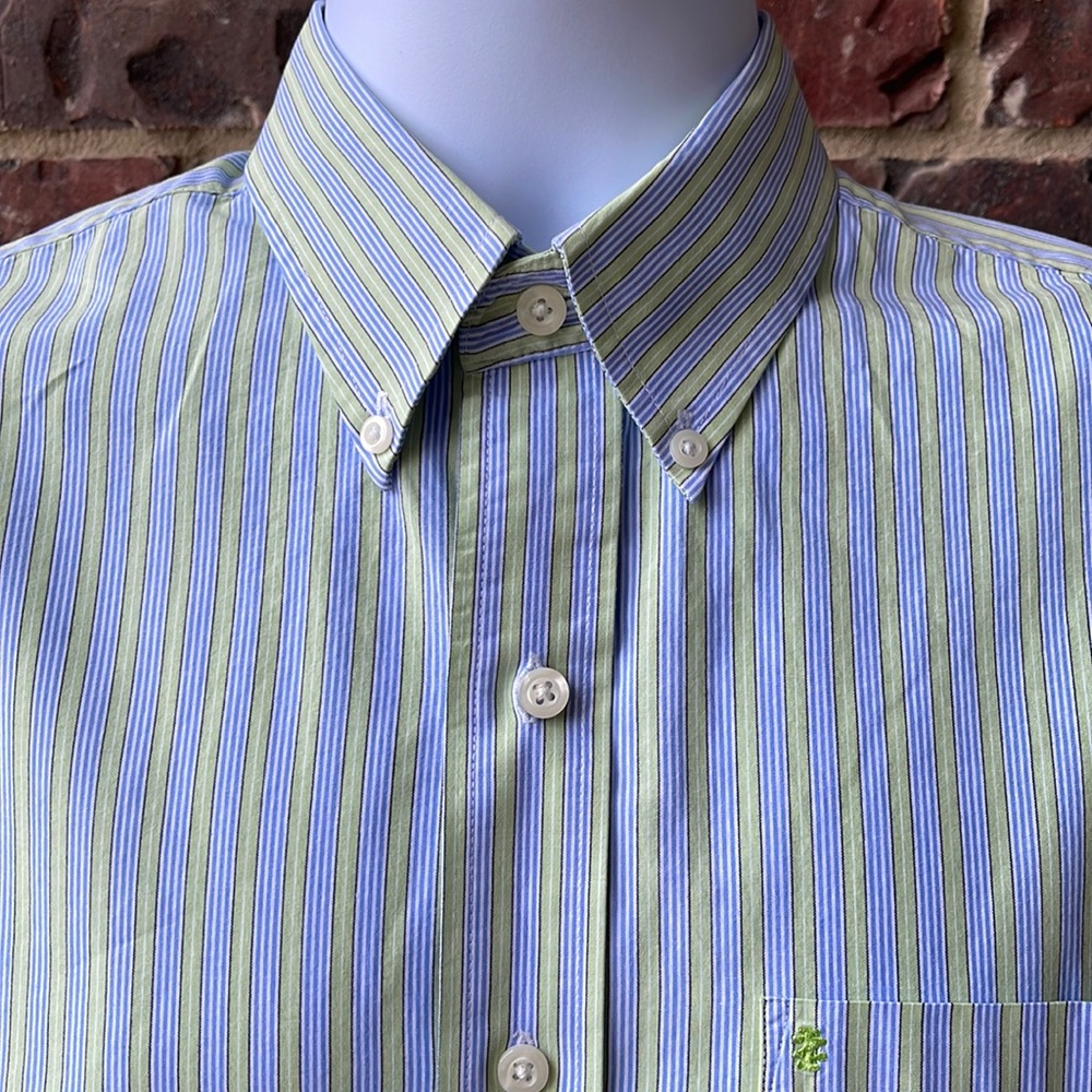 Izod Short Sleeve Button Down Shirt